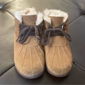 Ugg Suede winter boots US size 9